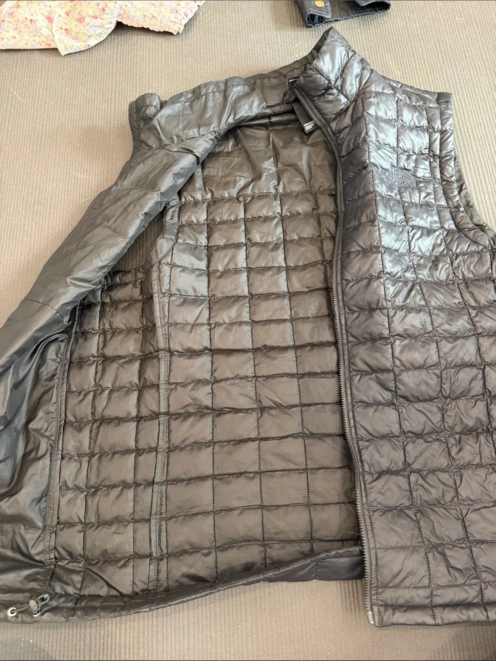 The North Face Black Quilted Men's Lightweight Vest